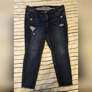 Old Navy Rockstar Super Skinny High Rise Distressed Jeans Size 18